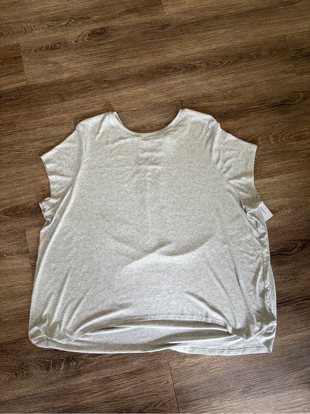 Athleta Heather Light Gray Short Sleeve Scoop Neck Top